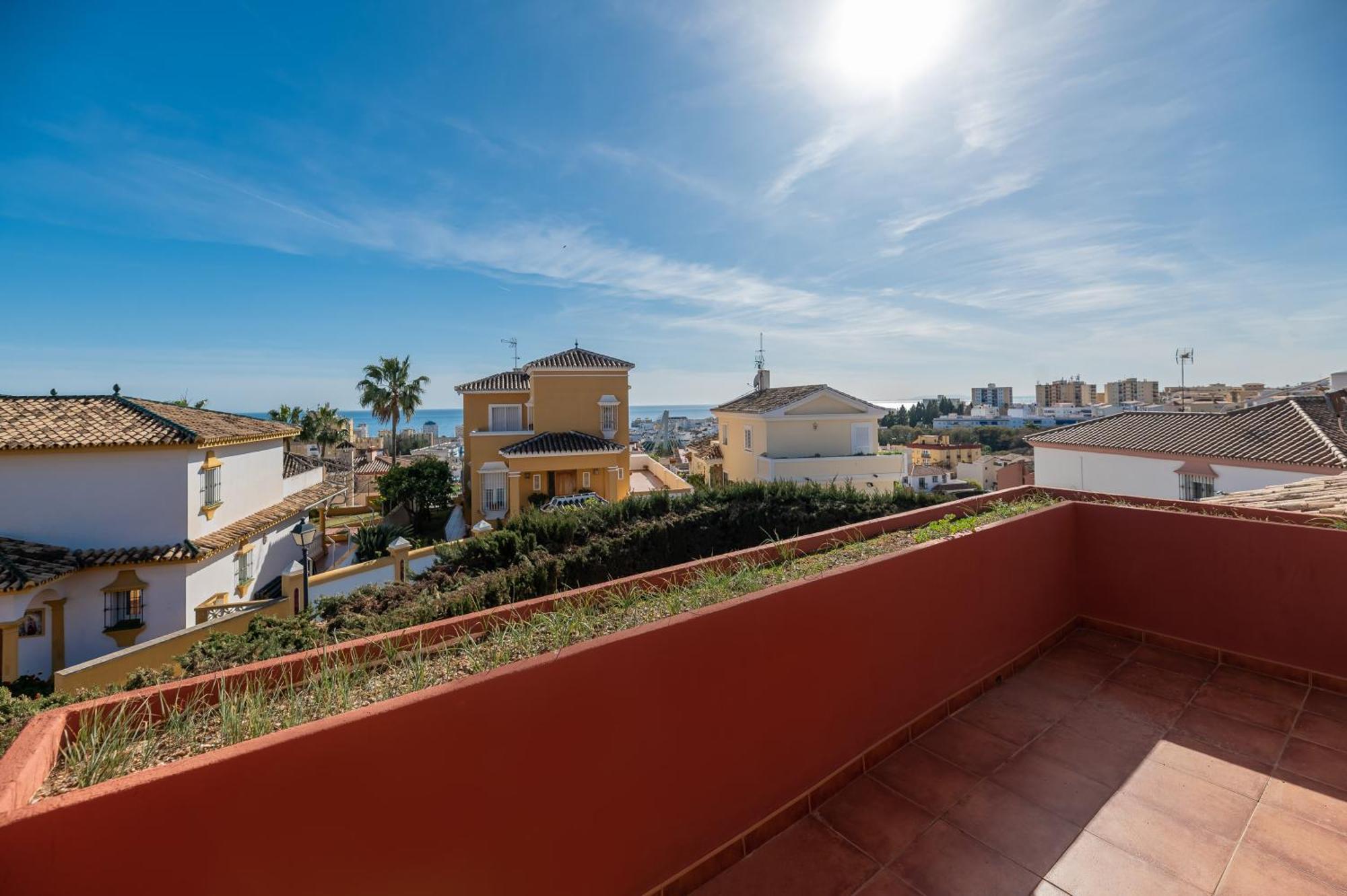 Apartment Classic 5 Bdrm Andalucian W Pool & Sea View Marbella