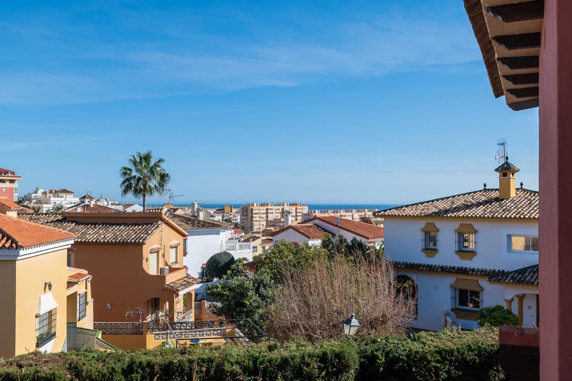 Apartment Classic 5 Bdrm Andalucian W Pool & Sea View