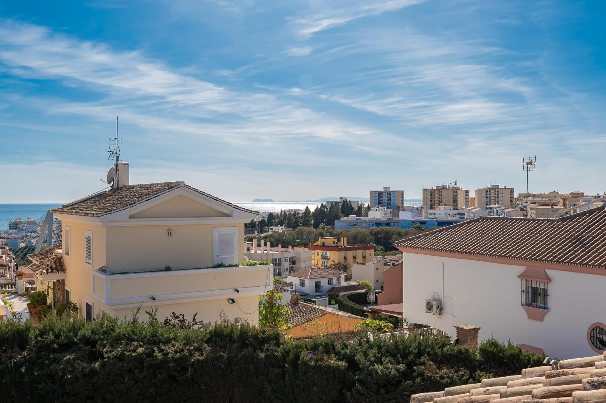Apartment Classic 5 Bdrm Andalucian W Pool & Sea View *